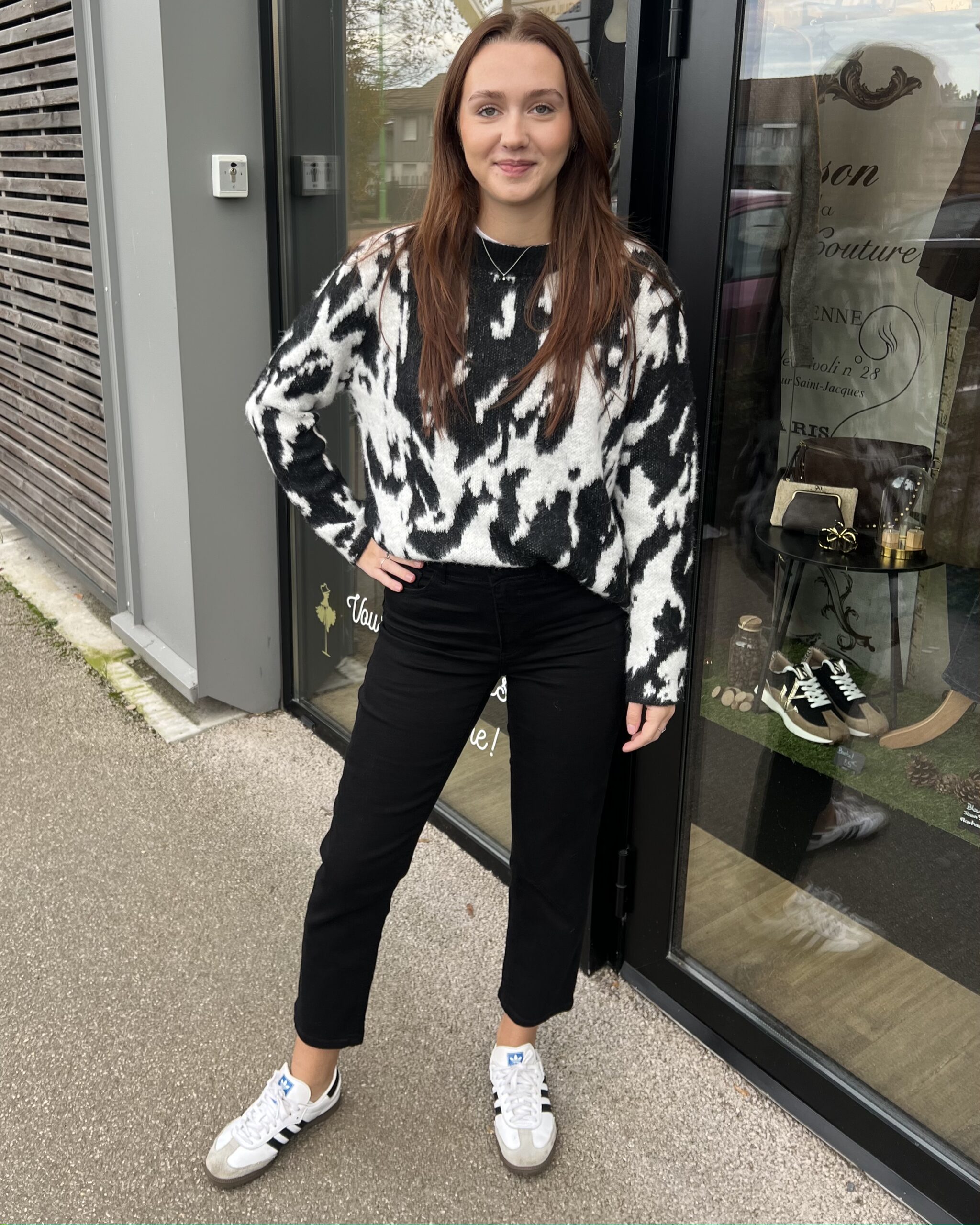 PULL TACHETÉ NOIR femme original