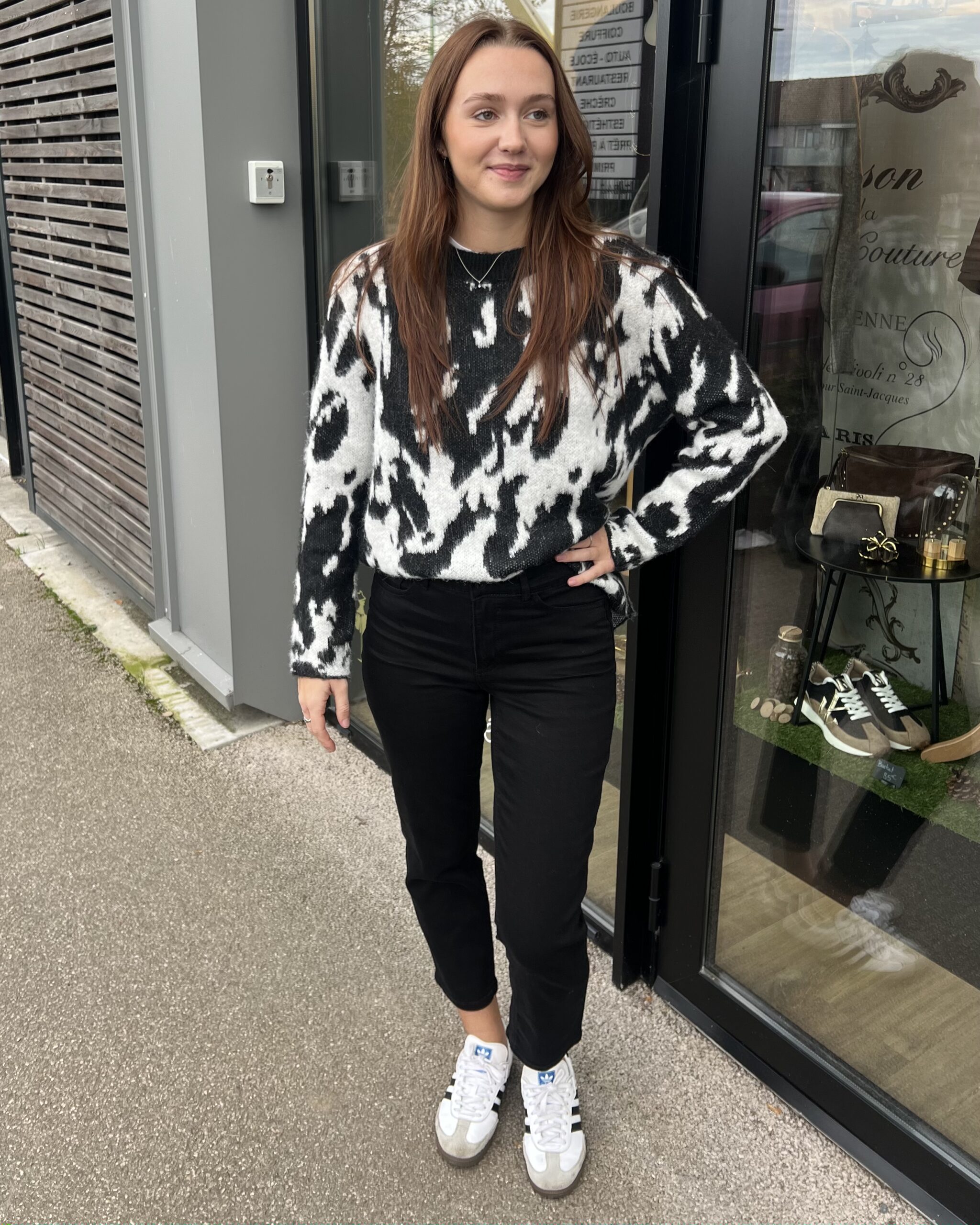 PULL TACHETÉ NOIR – Image 2