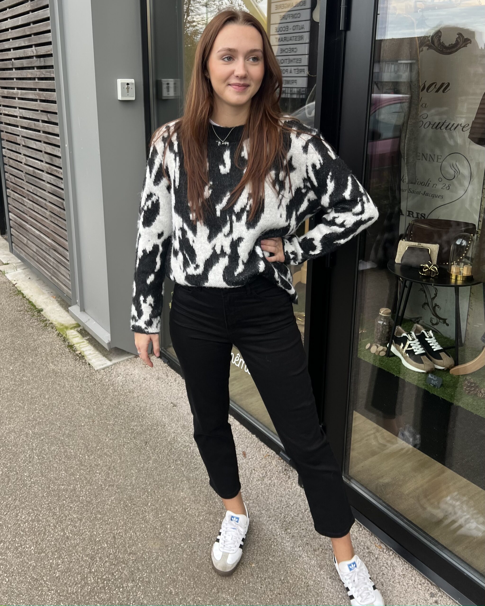 PULL TACHETÉ NOIR – Image 3