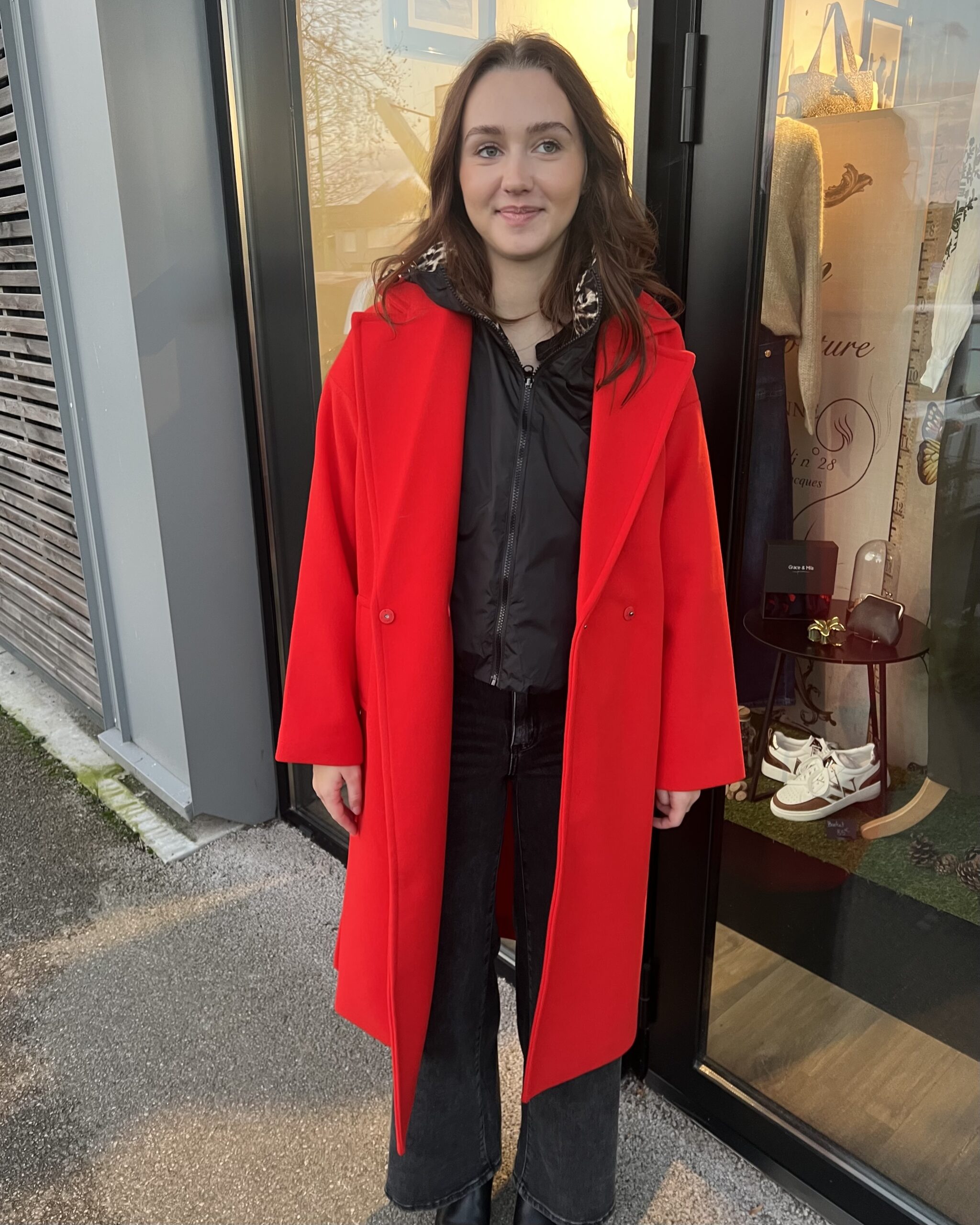 CAPUCHE RÉVERSIBLE NOIR ET LÉO – Image 2