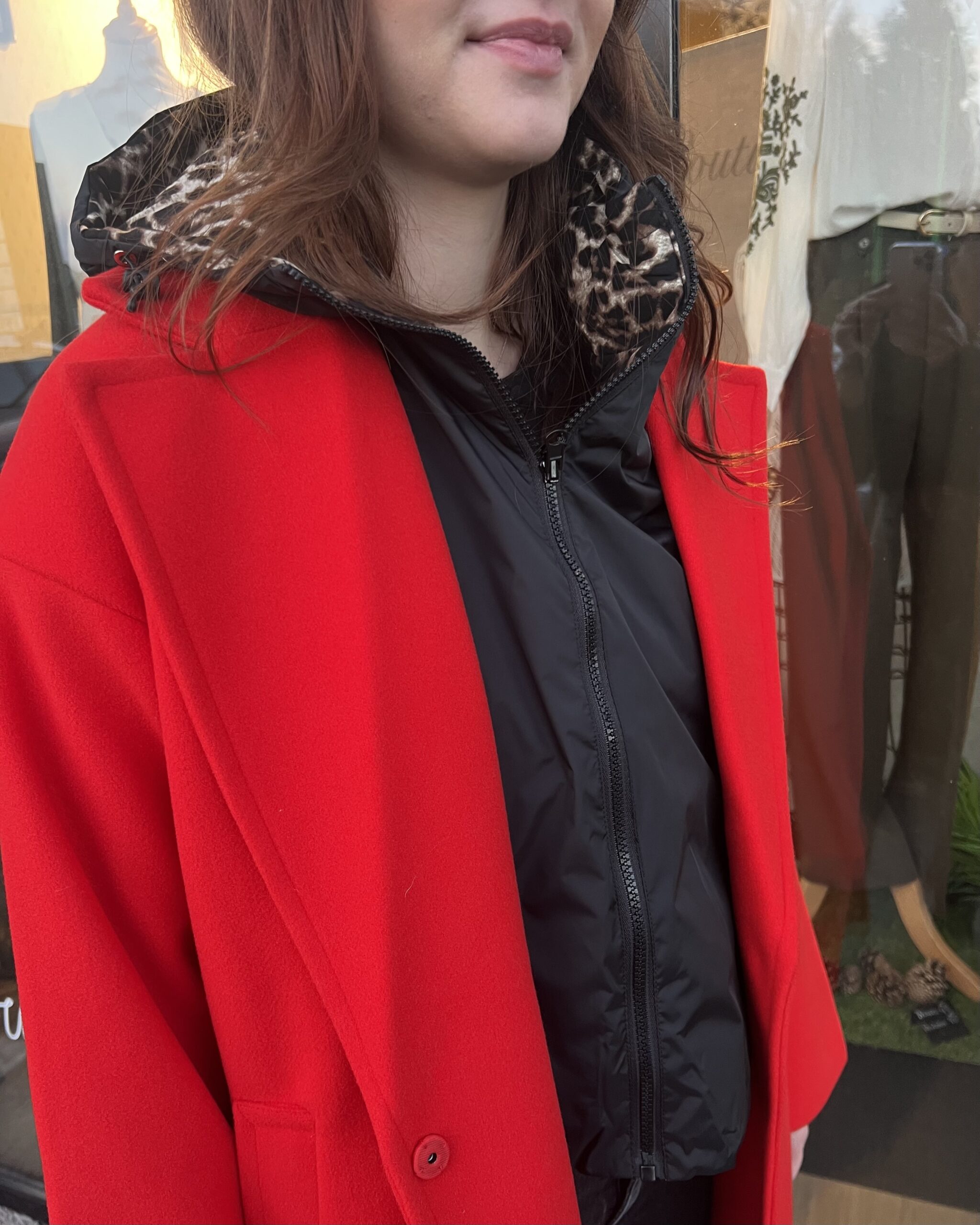 CAPUCHE RÉVERSIBLE NOIR ET LÉO – Image 3