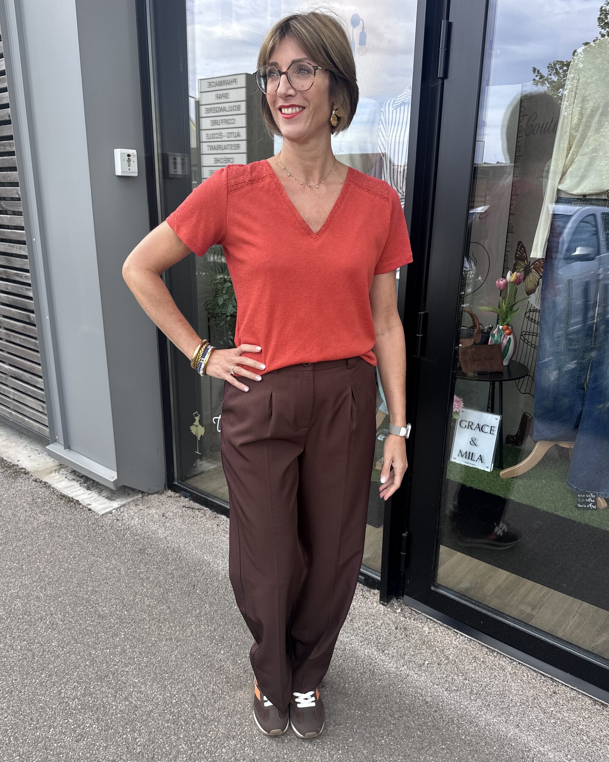 PANTALON MARRON A PINCES – Image 2