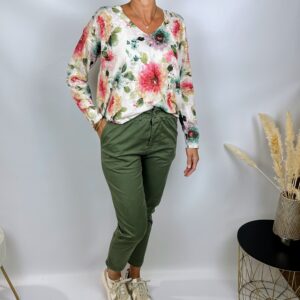 pull fin aux motifs florales