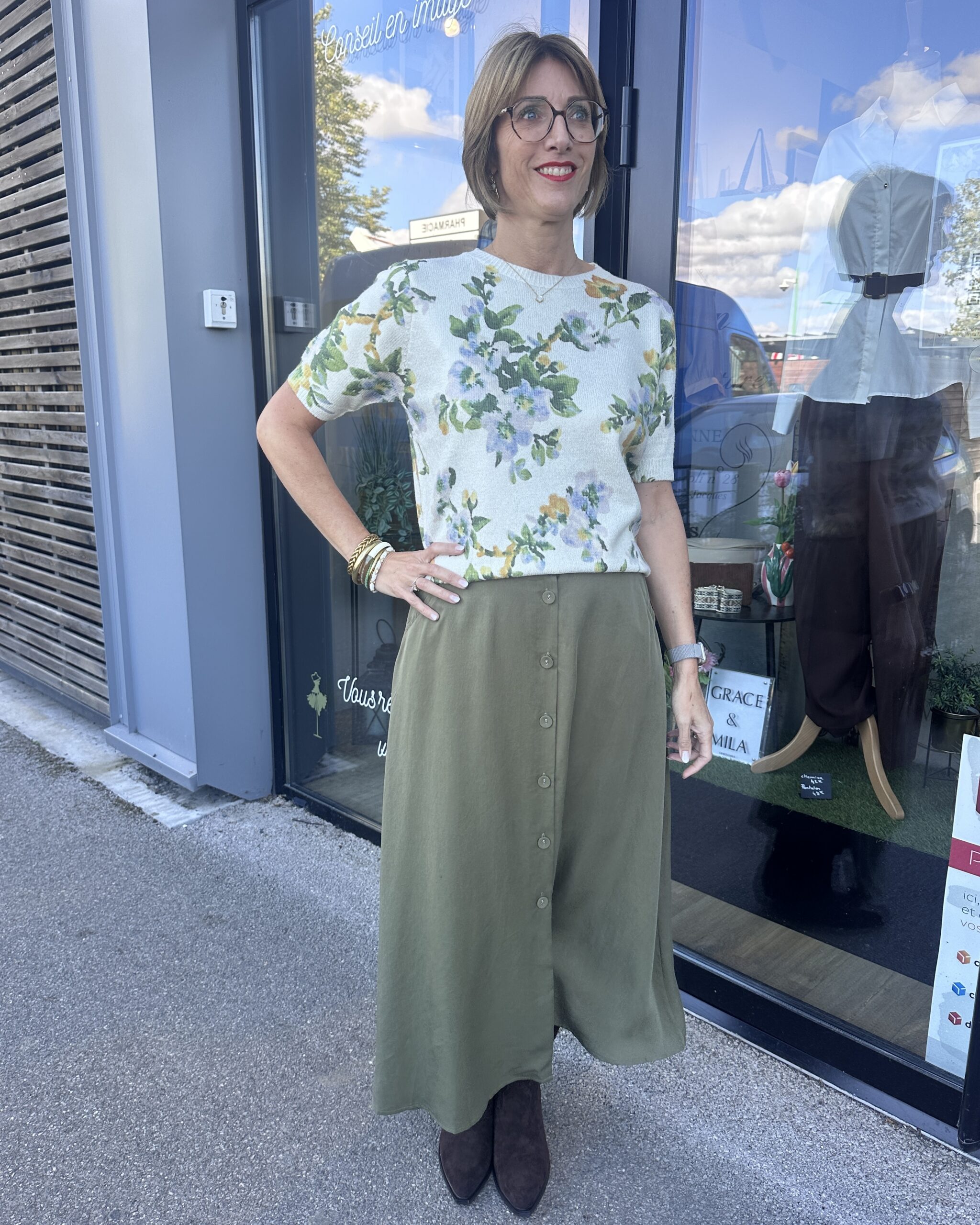 PULL MANCHE COURTE IMPRIMÉ FLORAL – Image 2