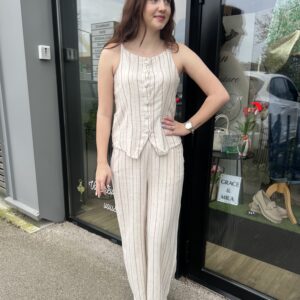 PANTALON MARRON À FINE RAYURES