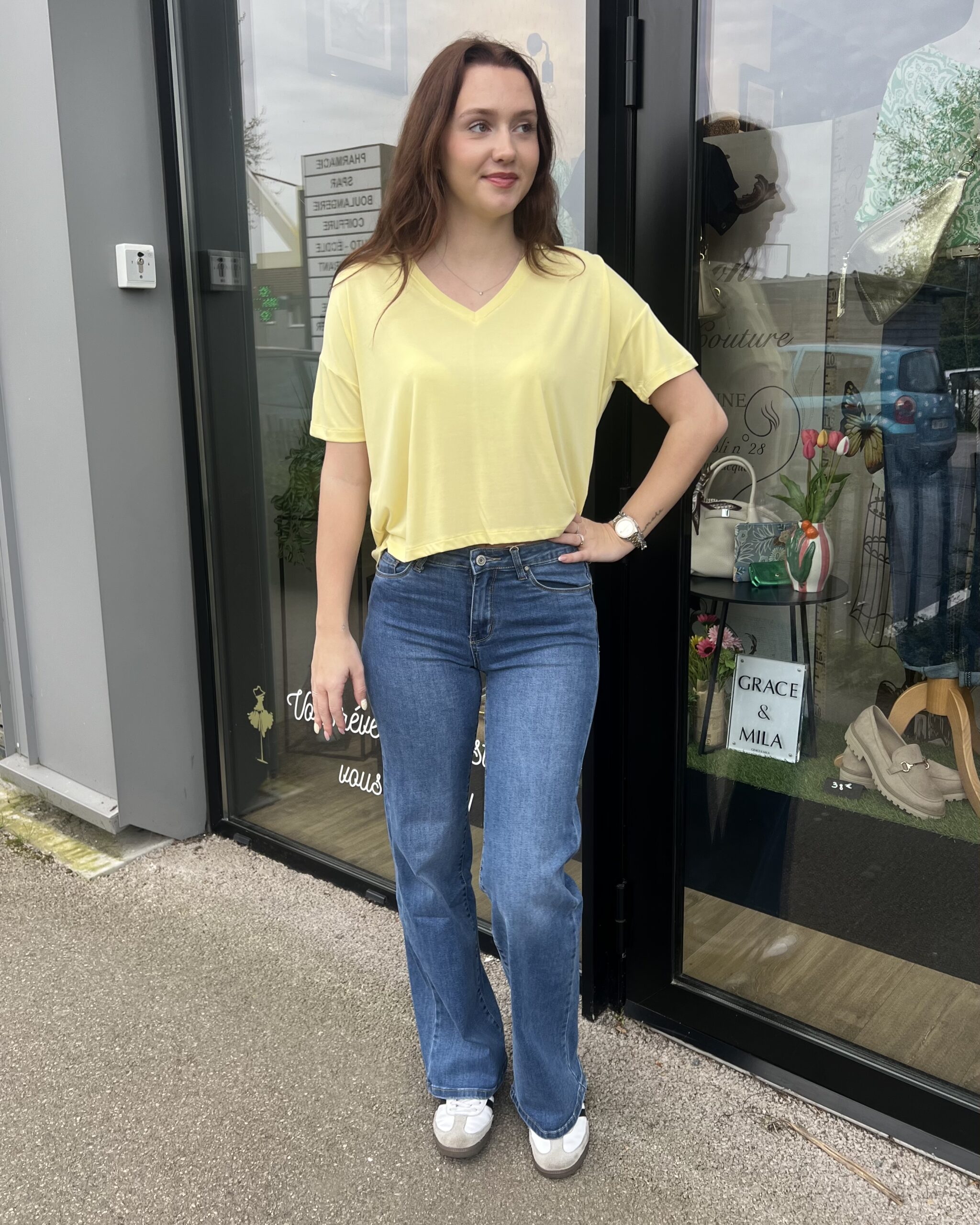 T-SHIRT JAUNE COUPE DROITE – Image 2