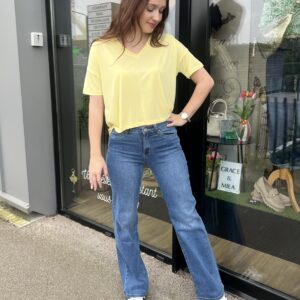 T-SHIRT JAUNE COUPE DROITE