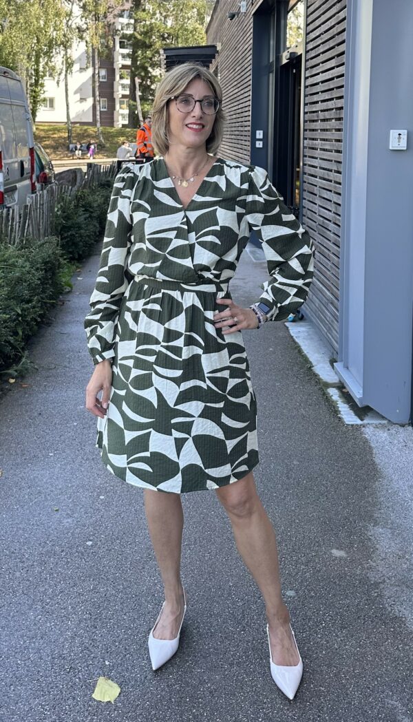 ROBE COURTE