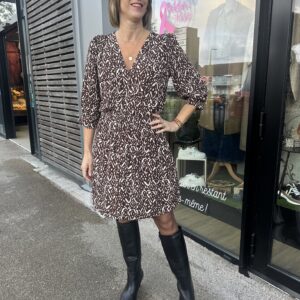 ROBE COURTE TAILLE ÉLASTIQUE MARRON ET BEIGE femme chic