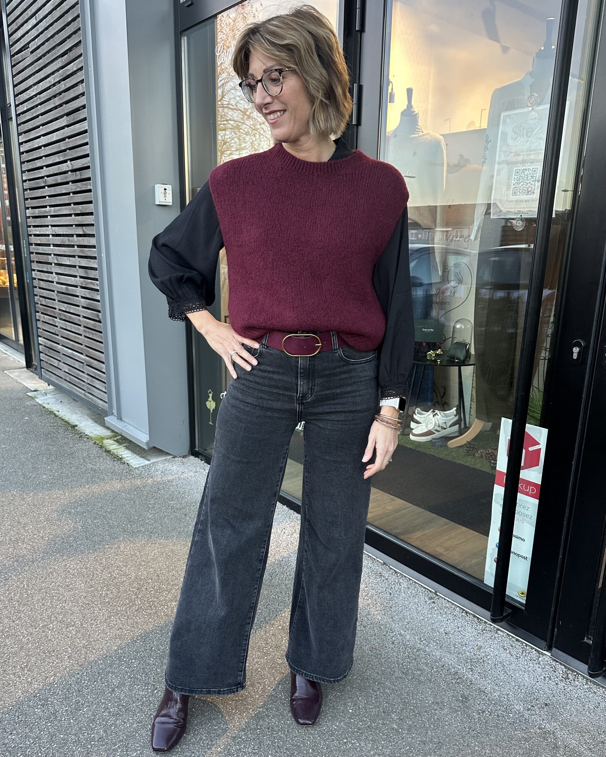 PULL SANS MANCHE BORDEAUX – Image 3