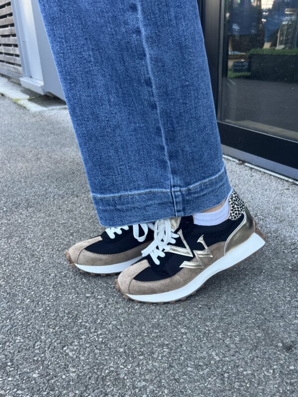 basket noir et marron léopard